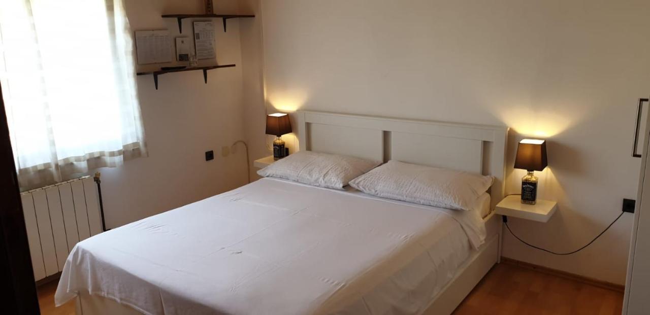 Apartments And Rooms Ivana Krk Town Bagian luar foto