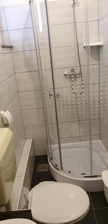Apartments And Rooms Ivana Krk Town Bagian luar foto