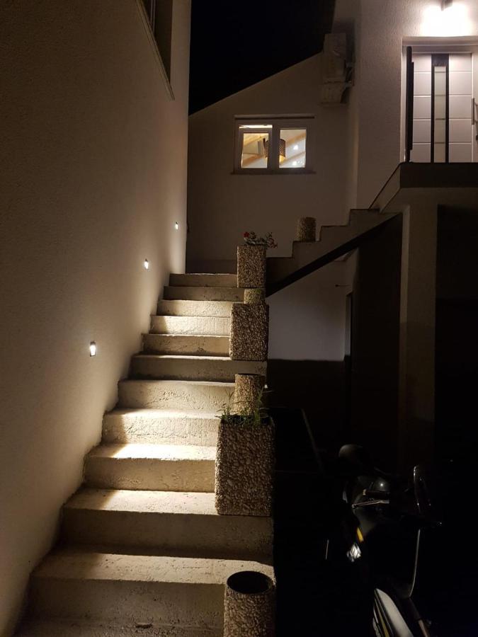 Apartments And Rooms Ivana Krk Town Bagian luar foto